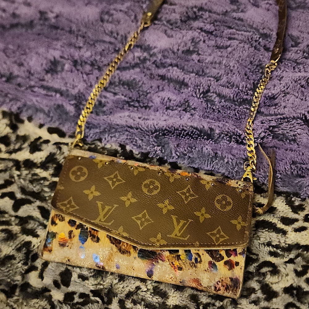 Keep It Gyspy Brown Monogram & Multicolor Leopard-Print Crossbody Bag (Jordon)